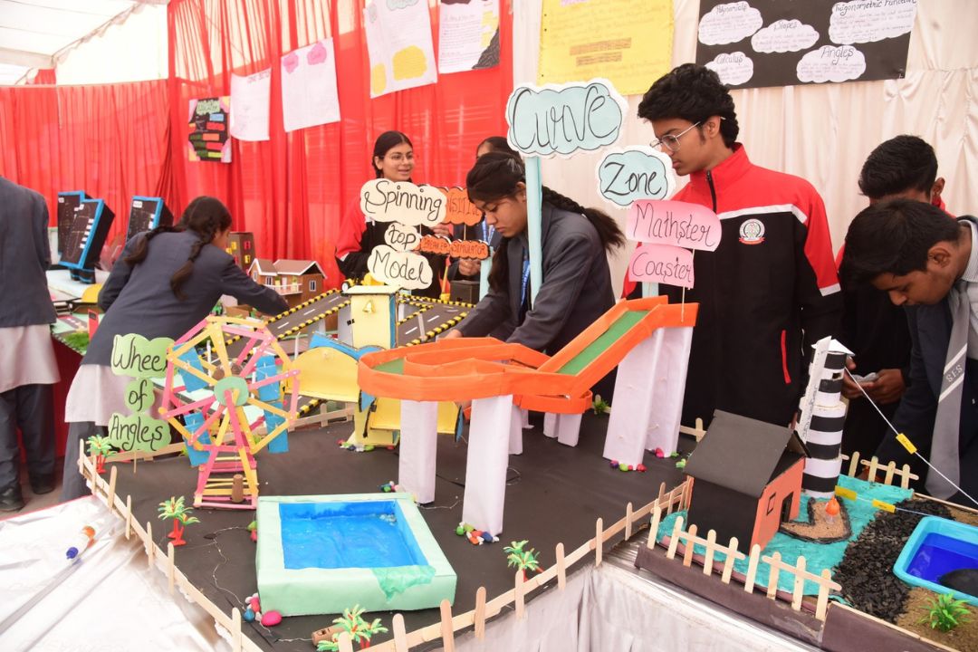ANNUAL EXHIBITION EQUQUEST 2024-25 photo