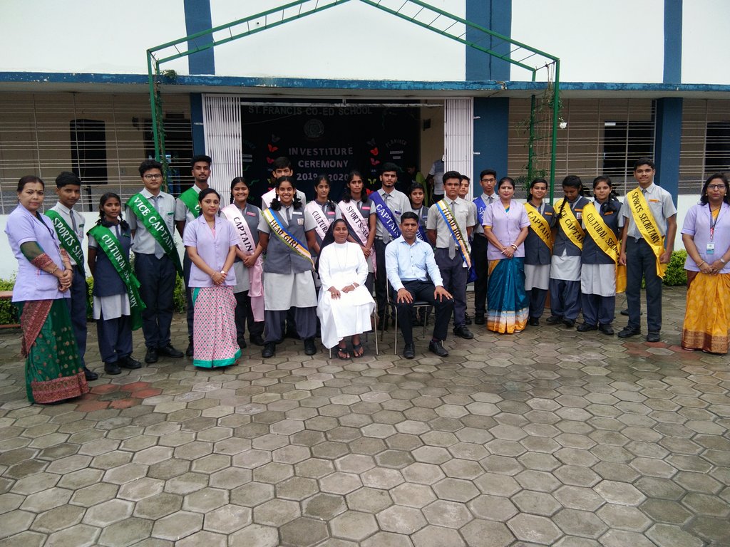 INVESTITURE CEREMONY photo